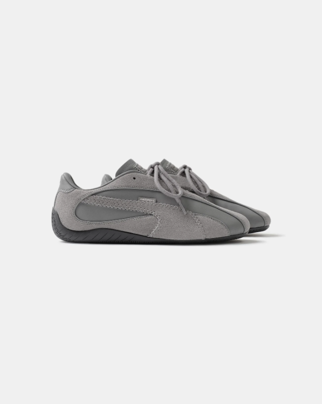 PUMA Low-Profile Sneakers – Grey with Contrast Stitching