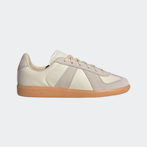 adidas Retro Low-Top Sneakers – Cream & Light Grey Gum Sole