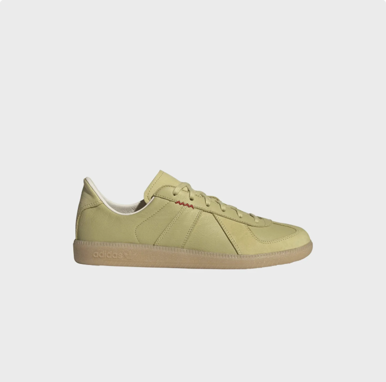 adidas Low-Top Sneakers – Pale Olive with Contrast Stitching