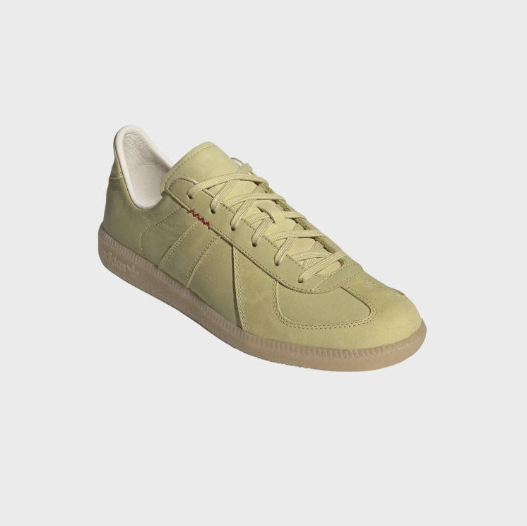 adidas Low-Top Sneakers – Pale Olive with Contrast Stitching