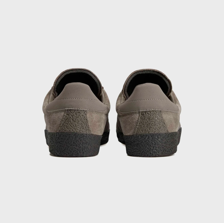 adidas Low-Top Sneakers – Taupe with Black Textured Sole