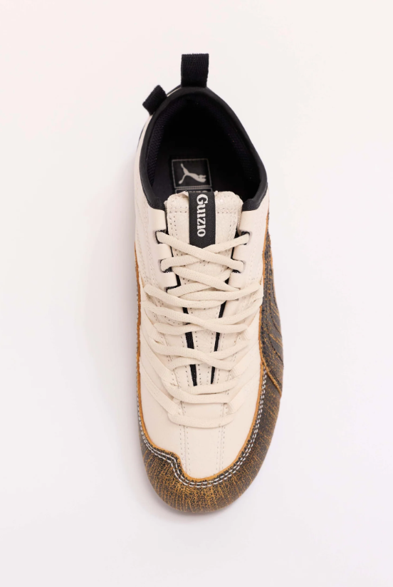 PUMA Low-Profile Sneakers – Cream & Brown with Textured Trim