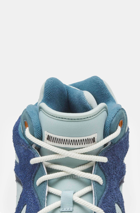 adidas Retro Mid-Top Sneakers – Navy & Light Blue