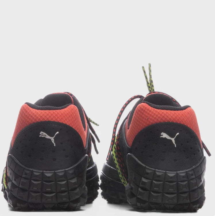 PUMA Low-Top Sneakers – Black & Red with Neon Rope Laces