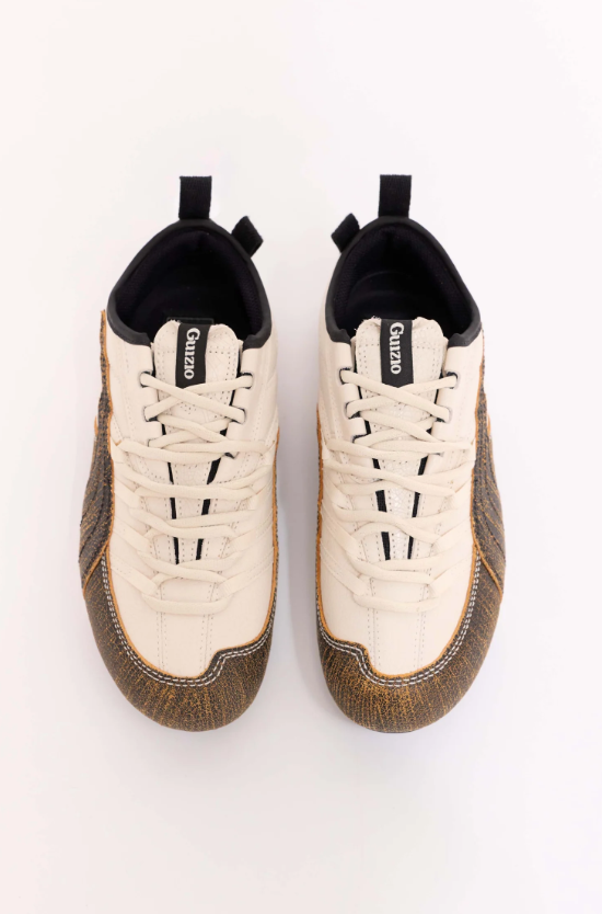 PUMA Low-Profile Sneakers – Cream & Brown with Textured Trim