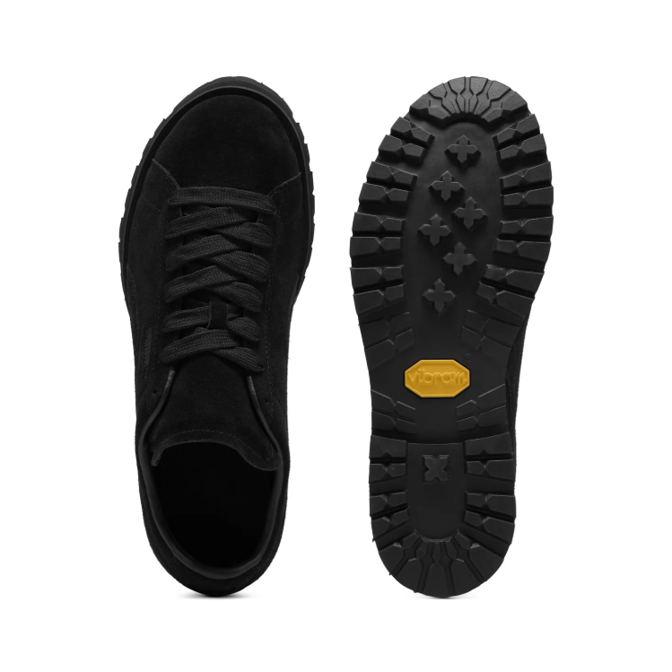 PUMA Low-Top Sneakers – All Black with Chunky Lug Sole