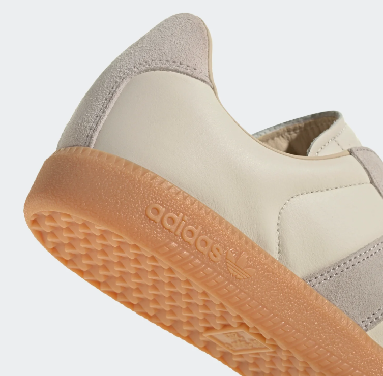 adidas Retro Low-Top Sneakers – Cream & Light Grey Gum Sole